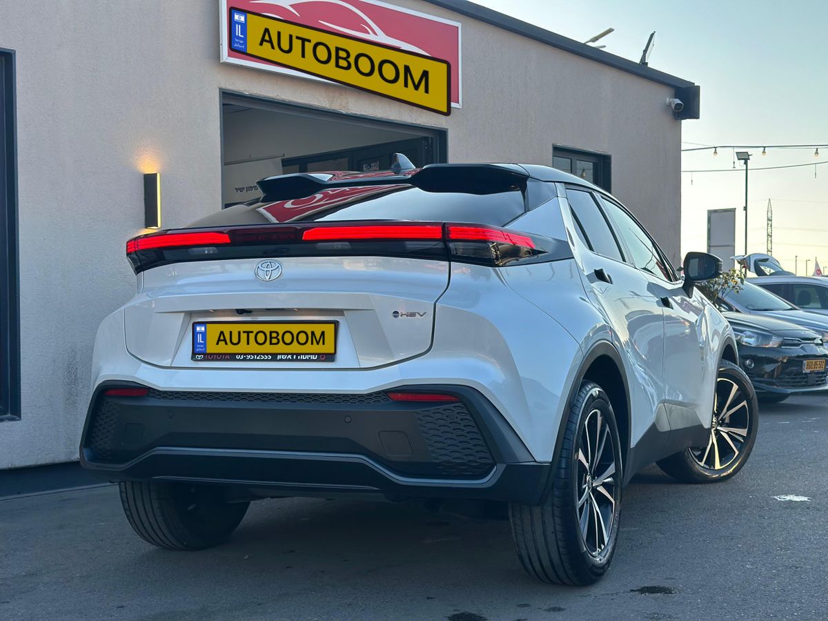 טויוטה C-HR יד 2 רכב, 2024, פרטי