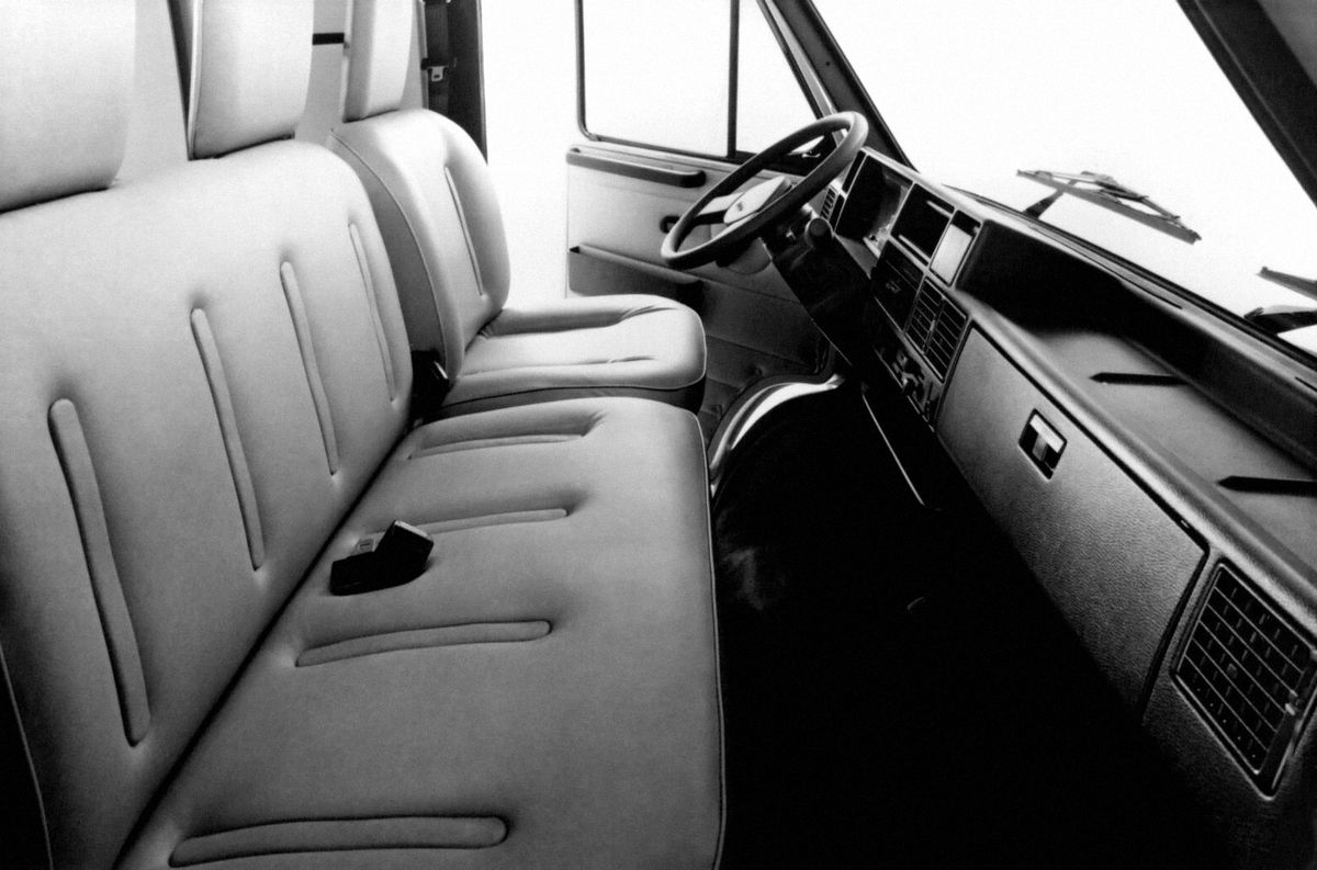 Фиат Дукато 1981. Передние сидения. Фургон, 1 поколение