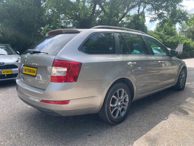 Škoda Octavia 2ème main, 2014, main privée