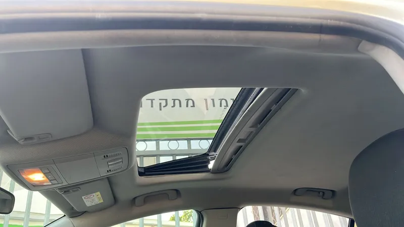 אופל אינסיגניה יד 2 רכב, 2015, פרטי
