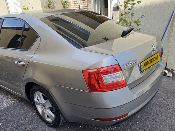 Skoda Octavia 2nd hand, 2017, private hand