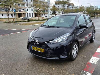 Toyota Yaris, 2019, фото