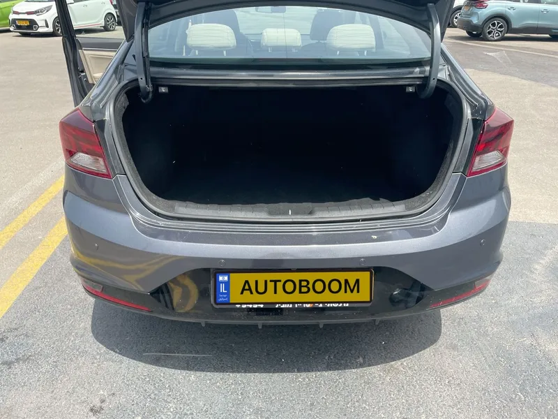 Hyundai Elantra 2nd hand, 2020, private hand