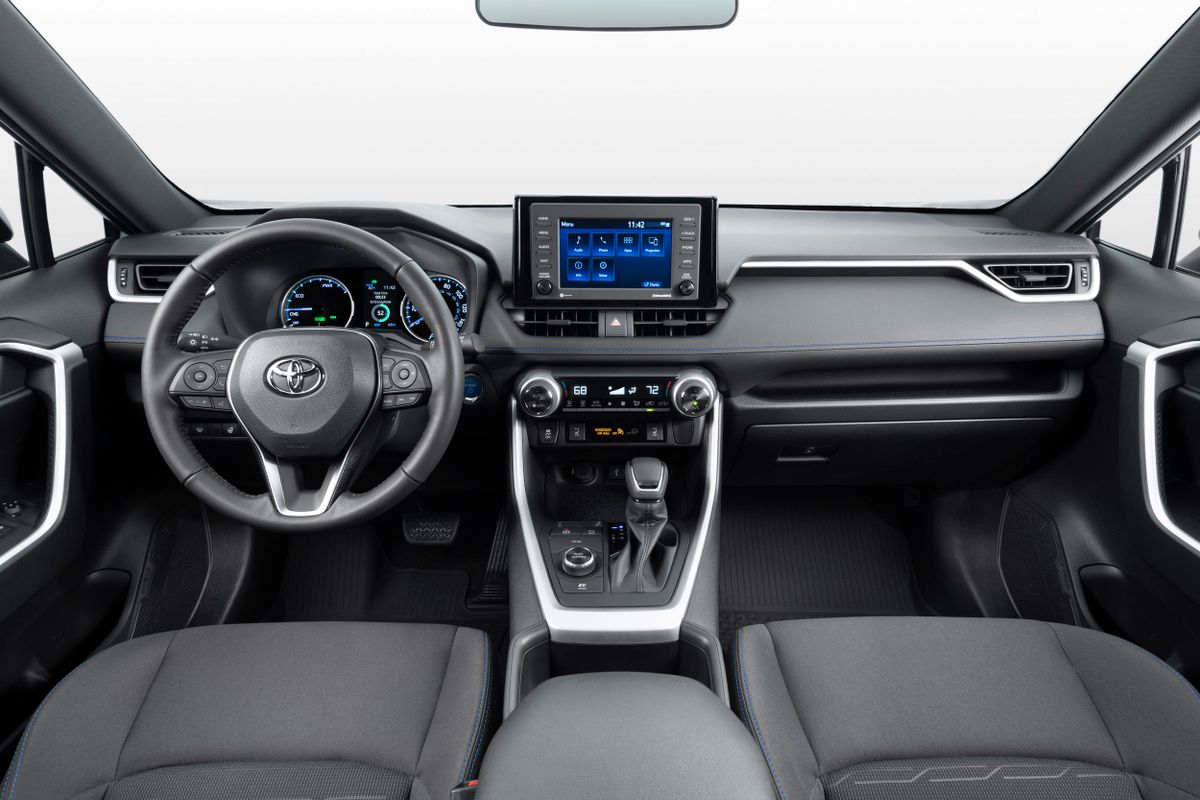 Toyota RAV4 2018. Front seats. SUV 5-doors, 5 generation