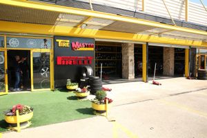 Tire Master, photo