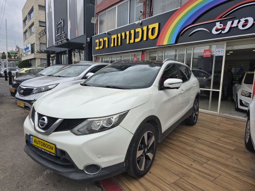 Nissan Qashqai 2nd hand, 2015