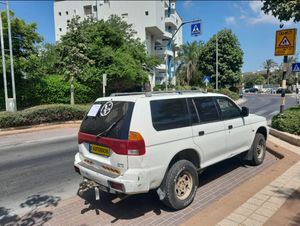 Mitsubishi Pajero, 2000, photo