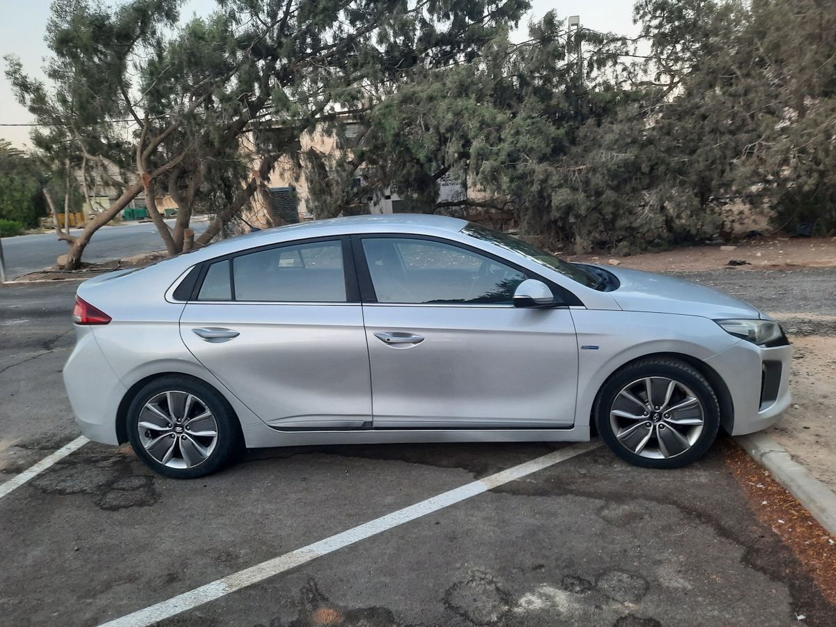 Hyundai IONIQ 2nd hand, 2017, private hand