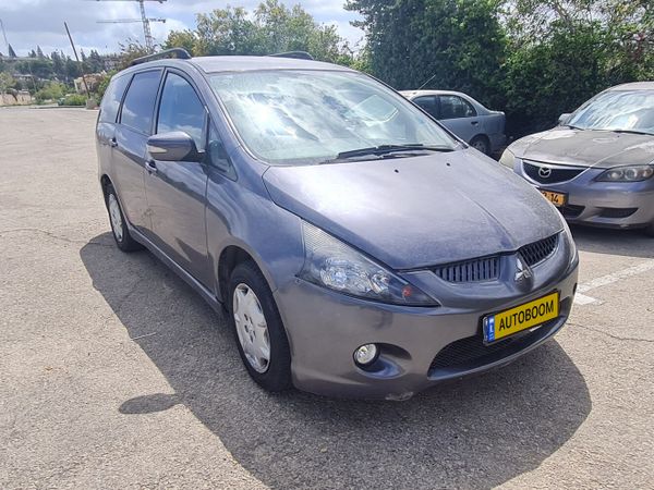 Mitsubishi Grandis с пробегом, 2009