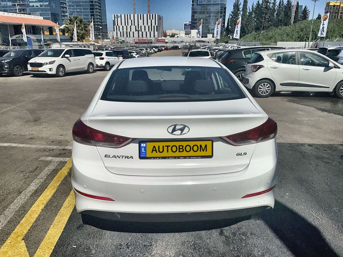 Hyundai Elantra 2ème main, 2018, main privée