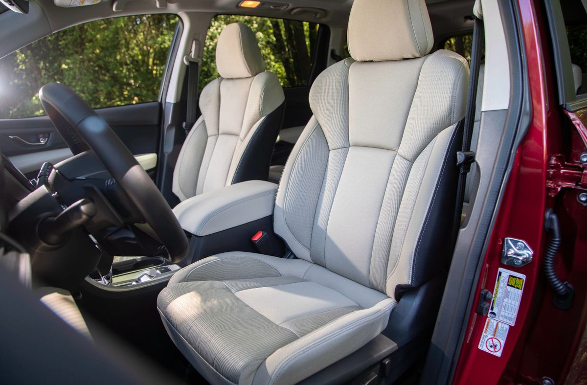 Subaru Evoltis 2017. Front seats. SUV 5-doors, 1 generation