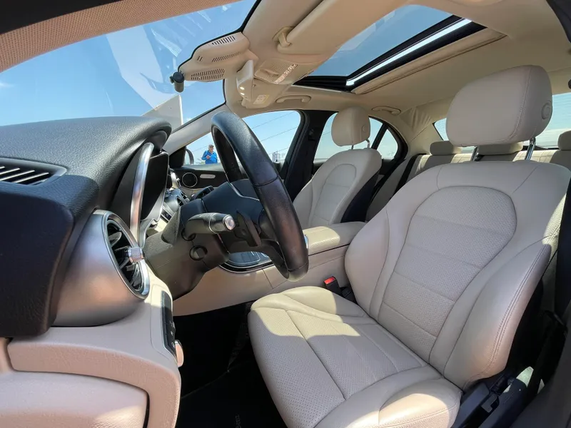 Mercedes C-Class 2nd hand, 2020, private hand