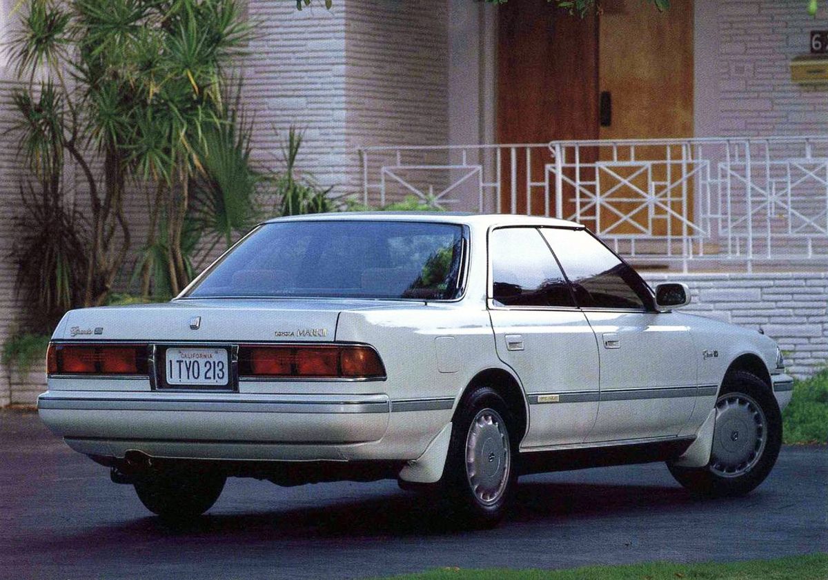 טויוטה מארק II 1988. מרכב, צורה. סדאן הרדטופ, 6 דור
