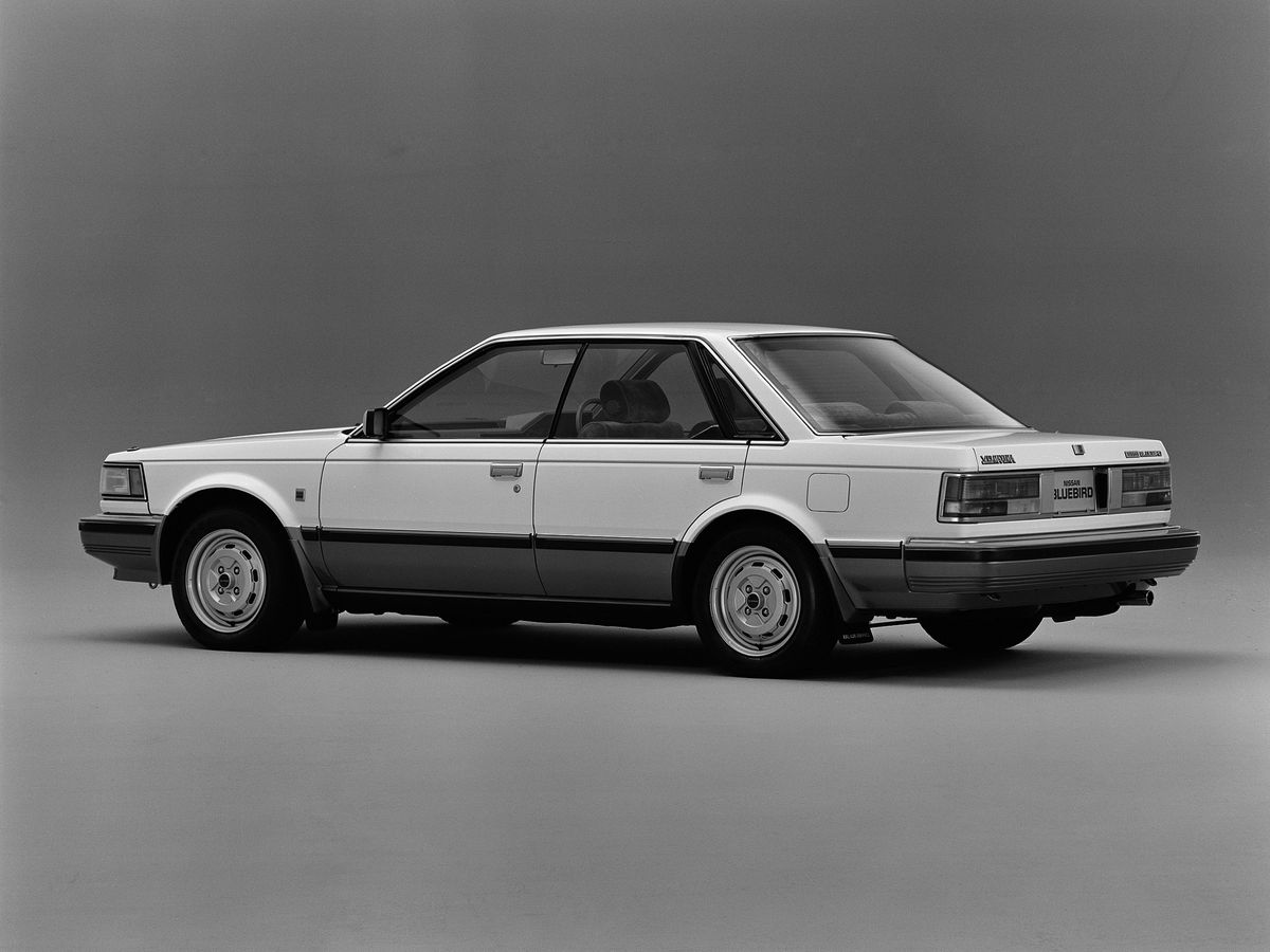 Nissan Bluebird Maxima 1984. Carrosserie, extérieur. Berline sans pilier central, 2 génération