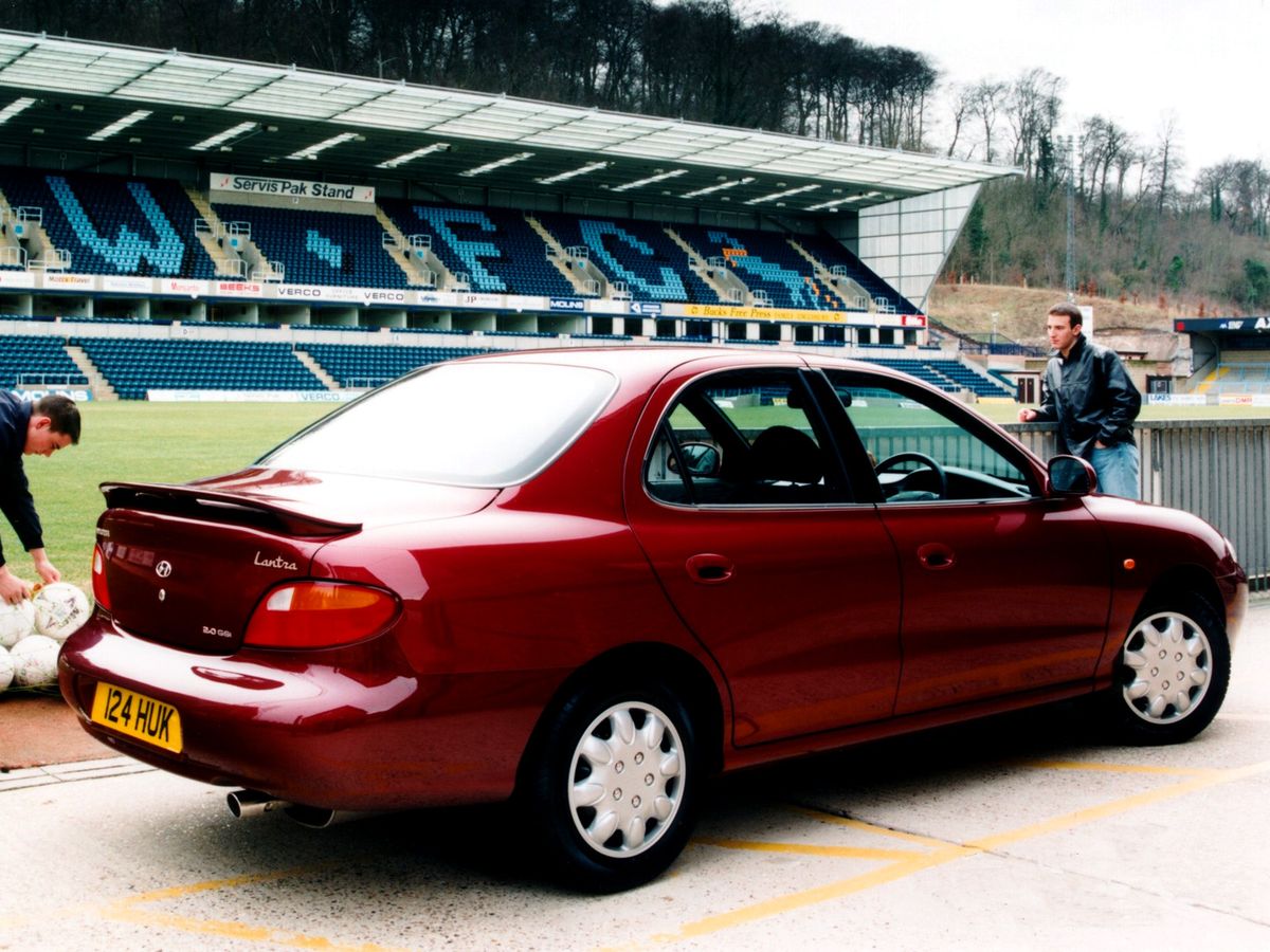 Hyundai Lantra 1995. Carrosserie, extérieur. Berline, 2 génération