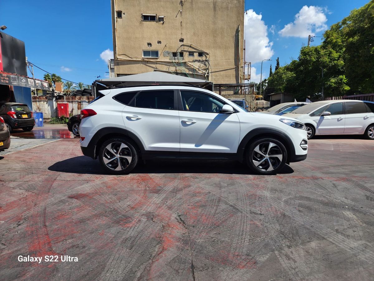 Hyundai Tucson 2nd hand, 2017, private hand