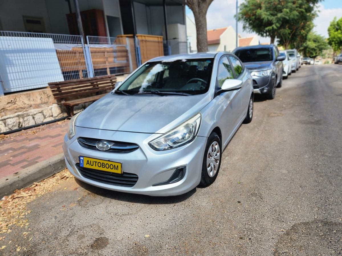 Hyundai i25 2ème main, 2015, main privée