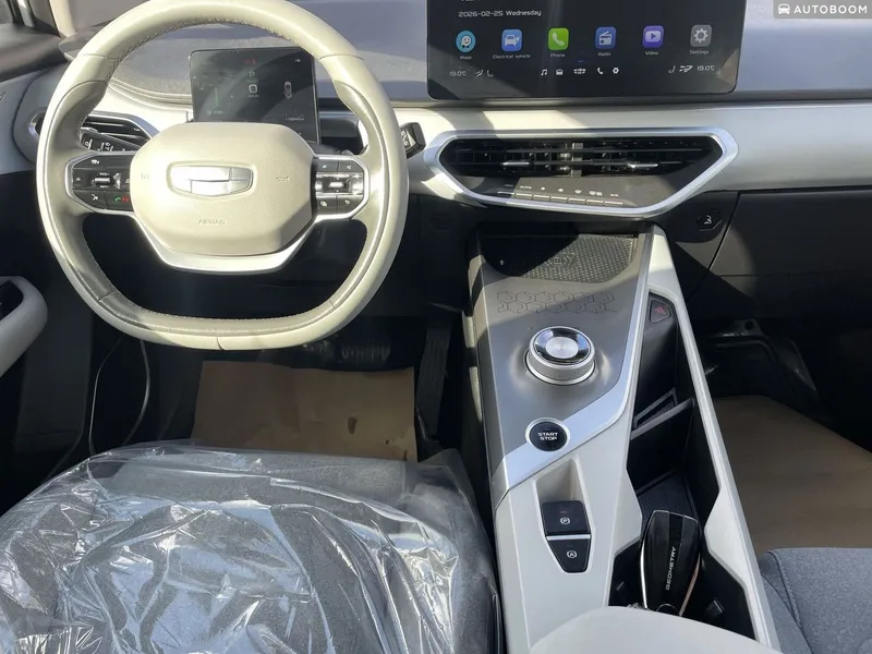 Geely Geometry C 2nd hand, 2023, private