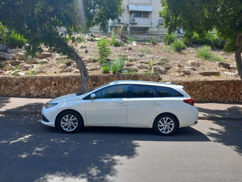 Toyota Auris 2ème main, 2018, main privée