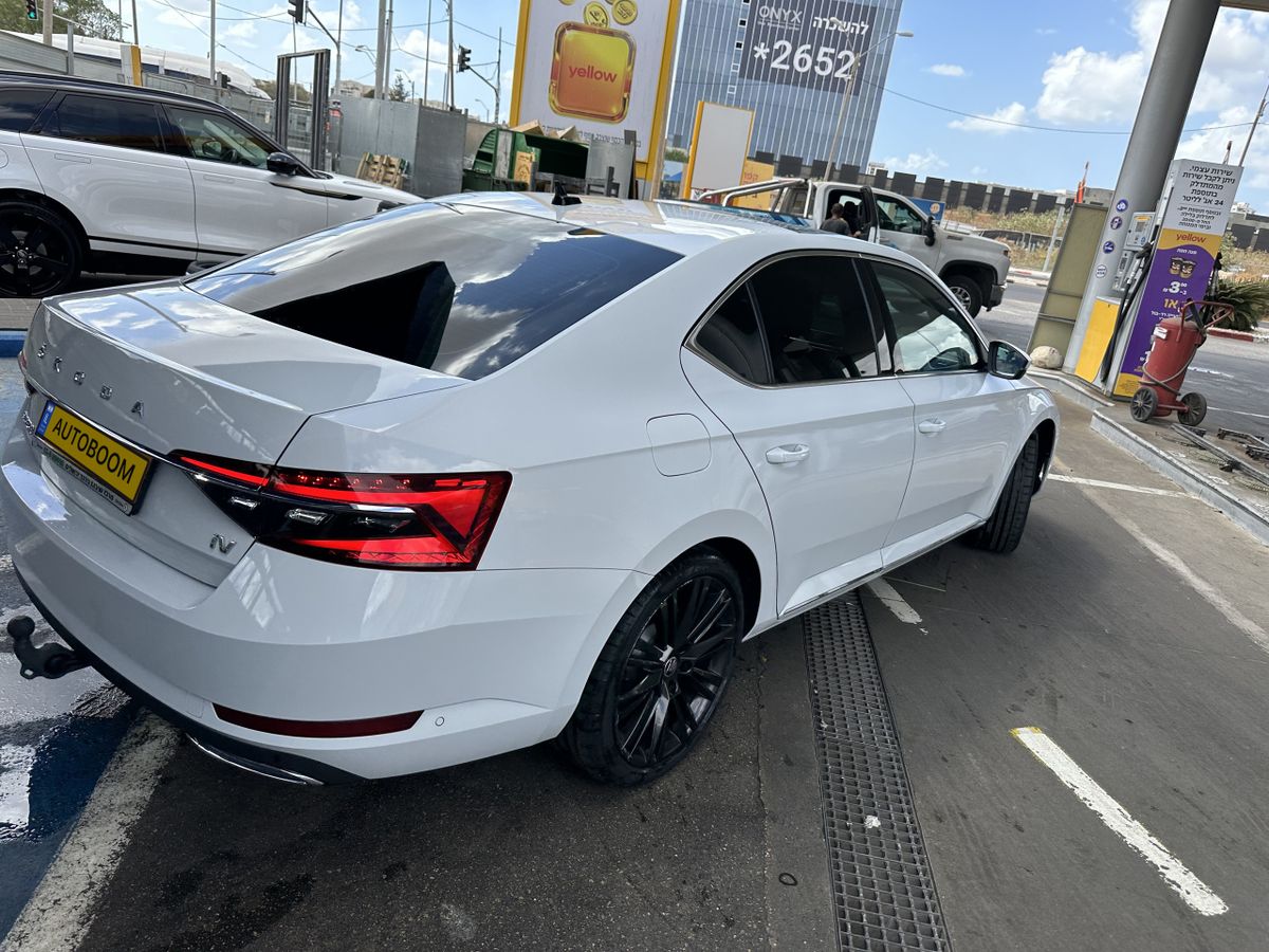 Skoda Superb 2nd hand, 2022