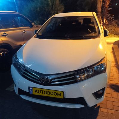 Toyota Corolla 2nd hand, 2015, private hand