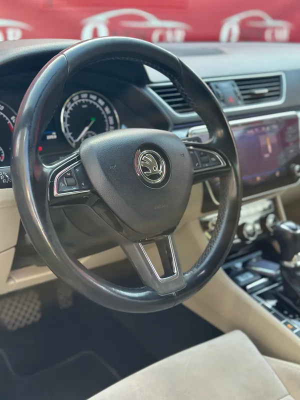 Skoda Superb с пробегом, 2018, частная рука