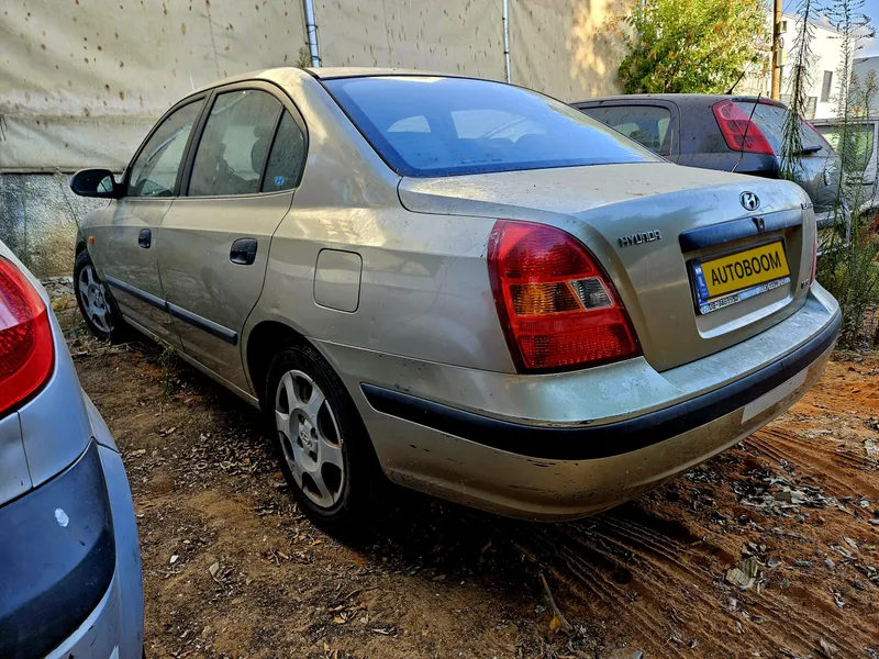 יונדאי אלנטרה יד 2 רכב, 2002
