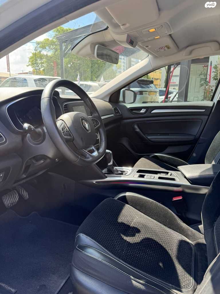 Renault Megane 2nd hand, 2021, private hand