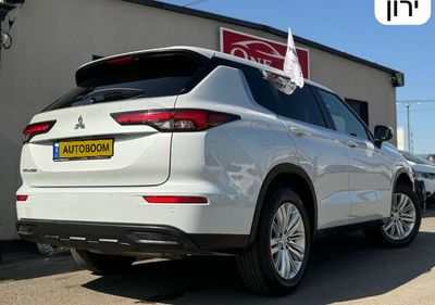 Mitsubishi Outlander 2nd hand, 2024