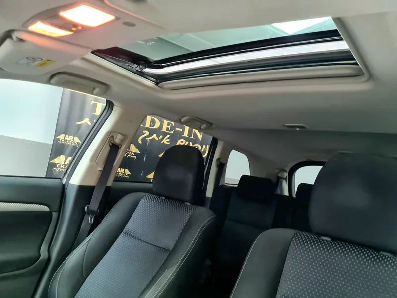 מיצובישי אאוטלנדר יד 2 רכב, 2017, פרטי