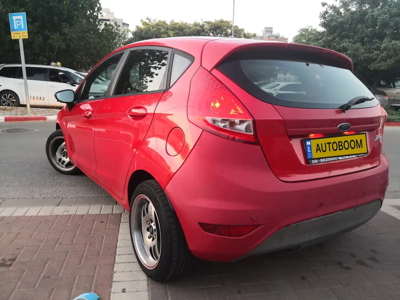 Ford Fiesta с пробегом, 2010, частная рука