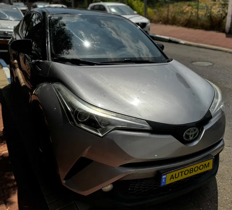 Toyota C-HR 2nd hand, 2017, private hand