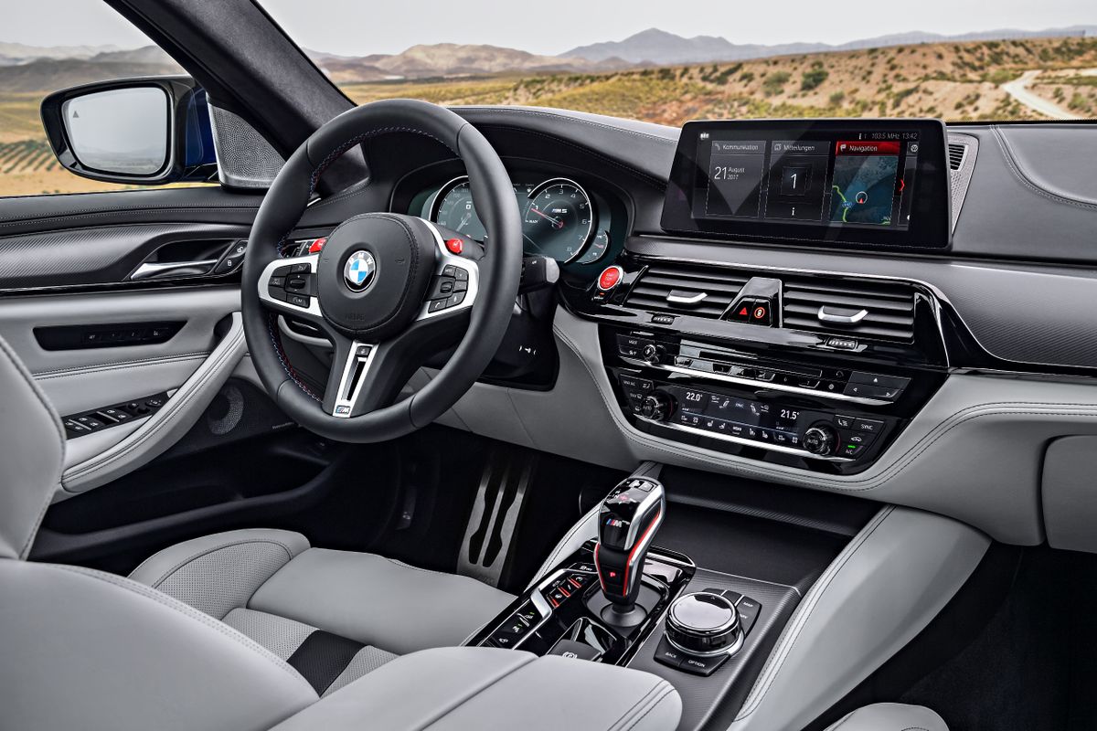 BMW M5 2018. Dashboard. Sedan, 6 generation