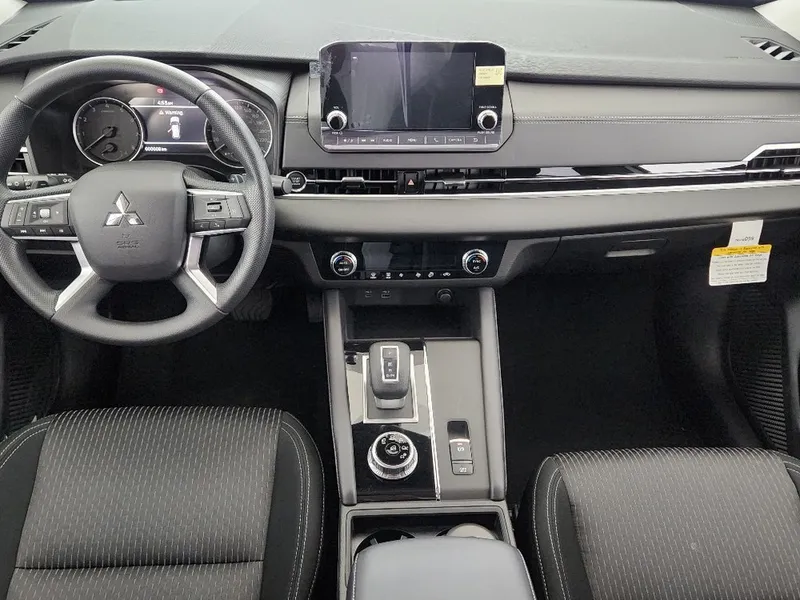 Mitsubishi Outlander new car, 2024