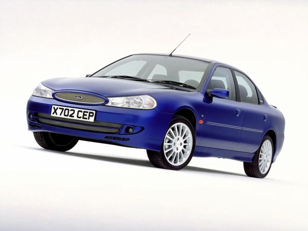 Ford Mondeo ST 1999. Carrosserie, extérieur. Berline, 2 génération