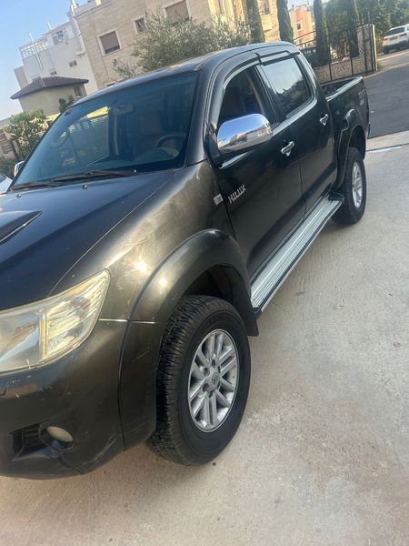 Toyota Hilux с пробегом, 2012, частная рука