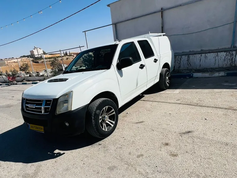 Isuzu D-Max 2nd hand, 2008, private