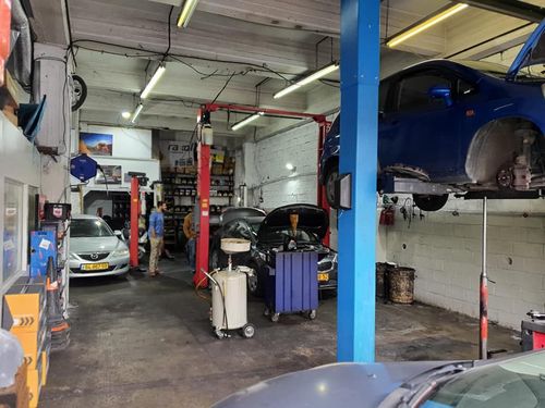 Garage Lev Zahav. صورة 2