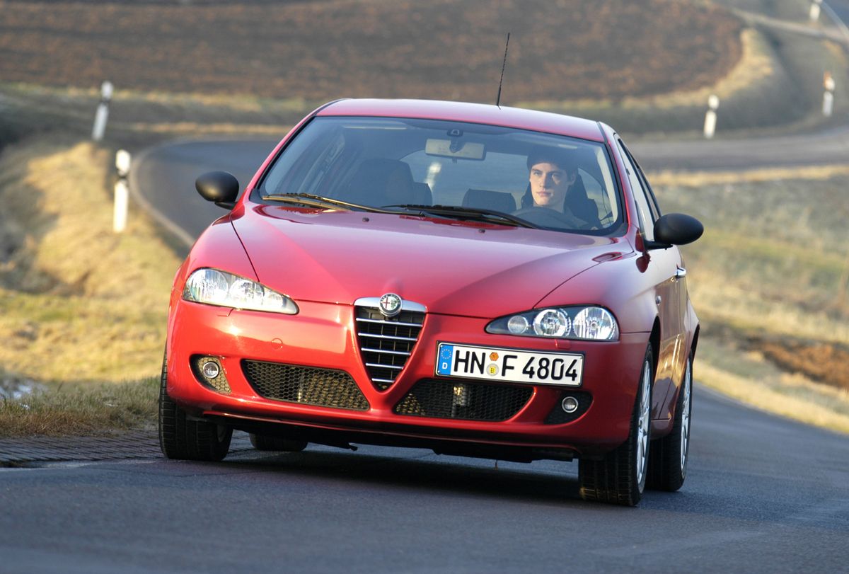 Alfa Romeo 147 2004. Carrosserie, extérieur. Hatchback 5-portes, 1 génération, restyling