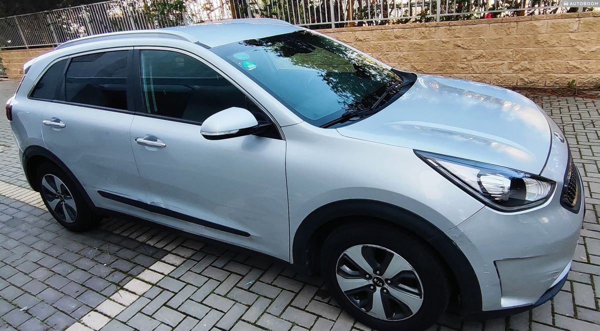 Kia Niro 2nd hand, 2017, private