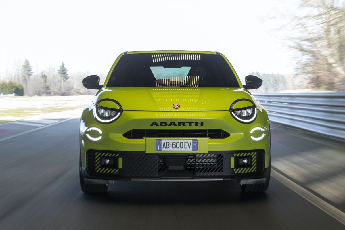 Abarth 600e 2024. Кузов, экстерьер. Хэтчбек 5 дв., 1 поколение