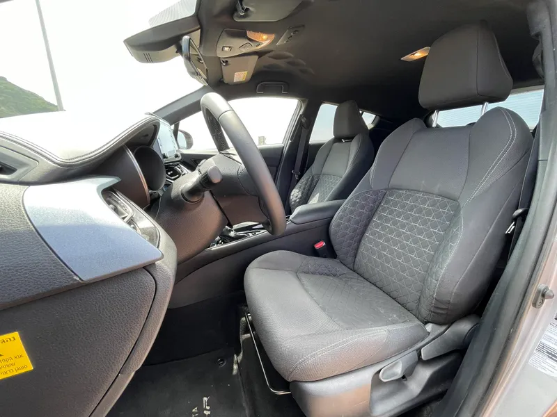 Toyota C-HR 2ème main, 2021, main privée