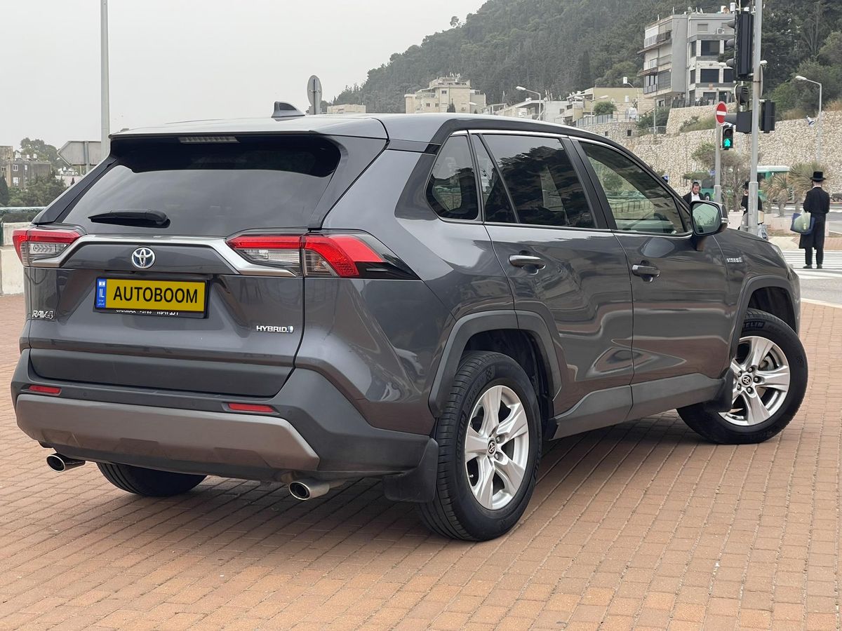 Toyota RAV4 2nd hand, 2020, private hand