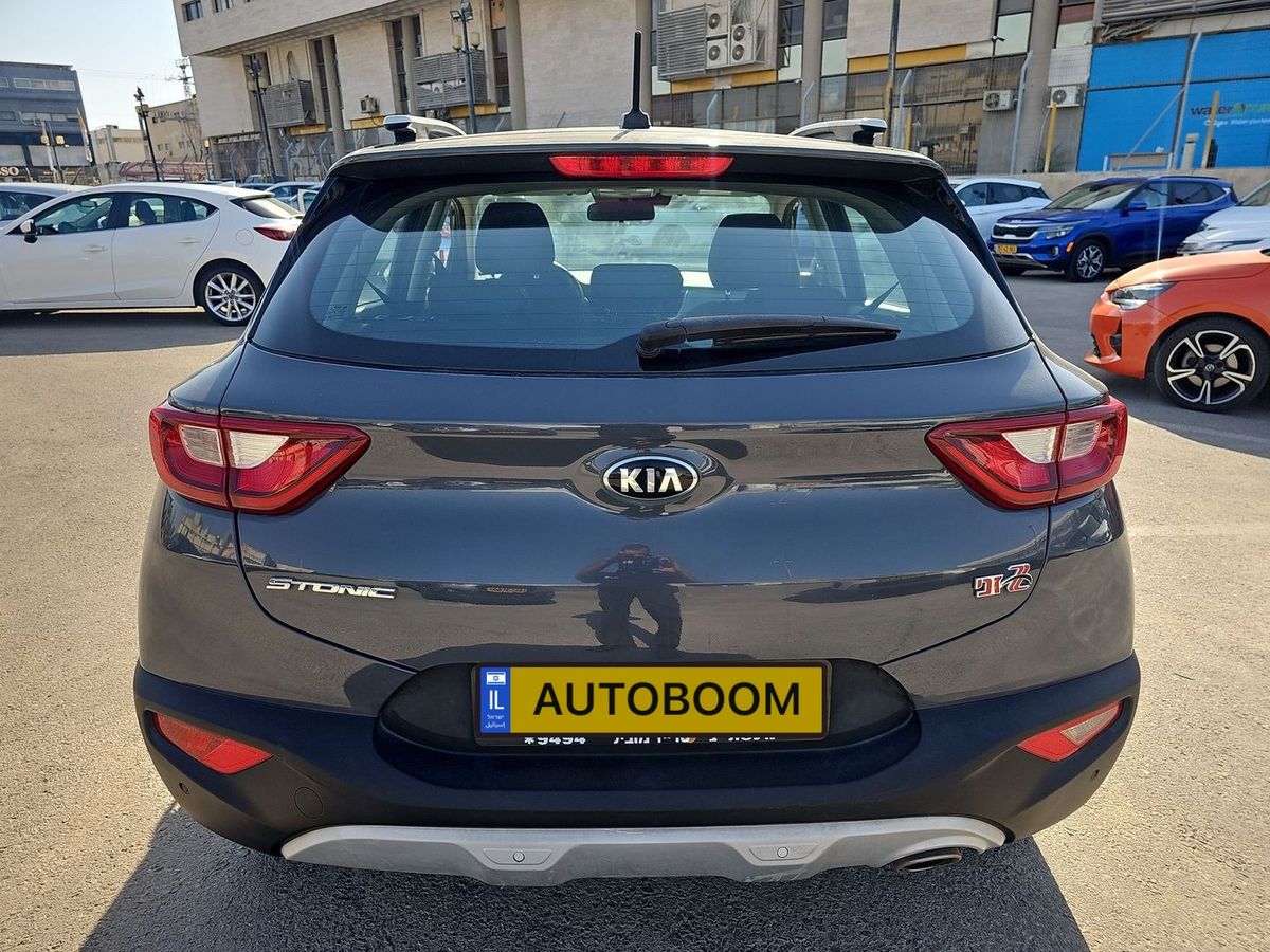 Kia Stonic 2nd hand, 2021, private hand