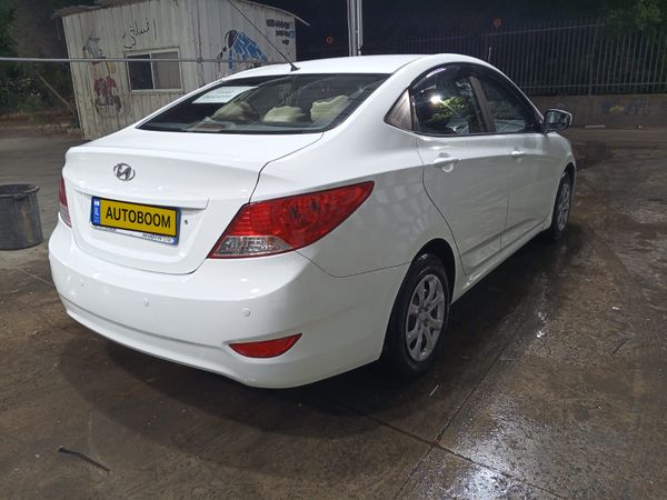 Hyundai i25 с пробегом, 2012, частная рука