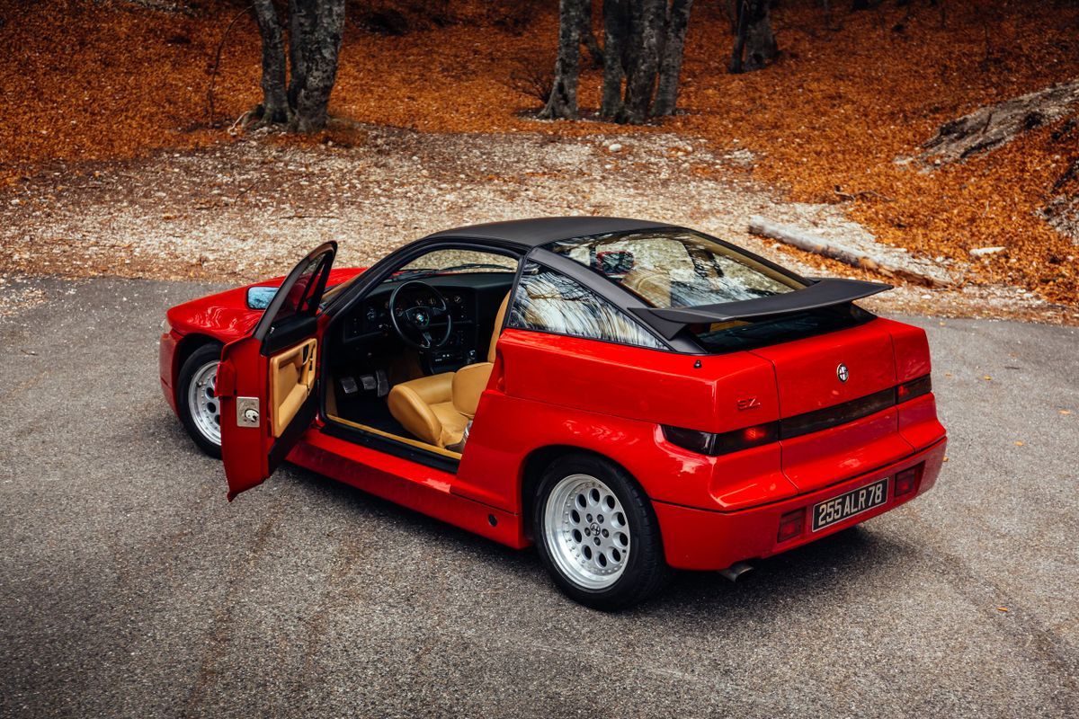 Alfa Romeo. Carrosserie, extérieur.