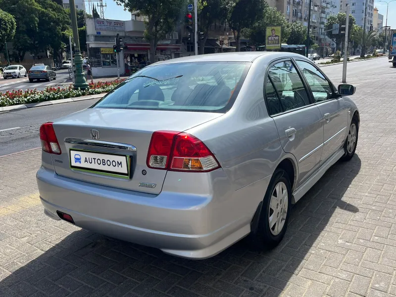 הונדה סיוויק יד 2 רכב, 2005, פרטי