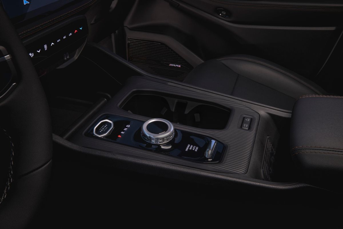 Jeep Cherokee 2025. Центральная консоль. Внедорожник 5 дв., 6 поколение