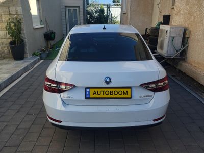 Skoda Superb с пробегом, 2019, частная рука