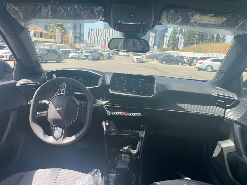 Peugeot 2008 2nd hand, 2023